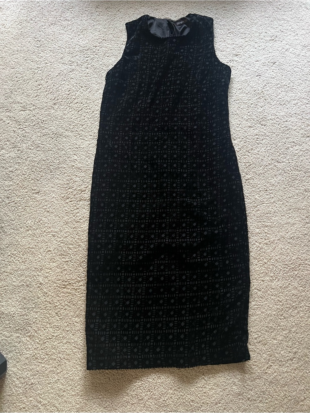 NWOT Sleeveless Black Patterned Midi Dress